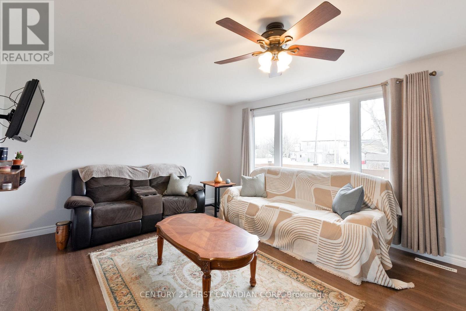 9526 Currie Road, Dutton/dunwich, Ontario  N0L 2M0 - Photo 7 - X12981280