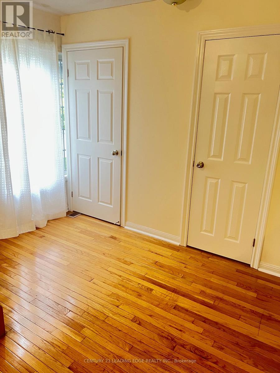 17 Coyote Crescent, Toronto, Ontario  M1B 6G9 - Photo 2 - E12981222