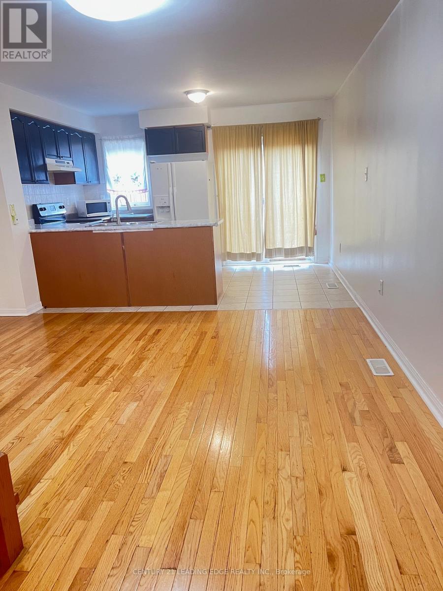 17 Coyote Crescent, Toronto, Ontario  M1B 6G9 - Photo 3 - E12981222