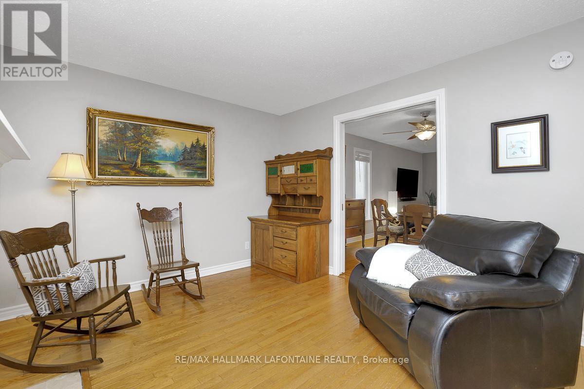 553 Apollo Way, Ottawa, Ontario  K4A 1V1 - Photo 14 - X12981184