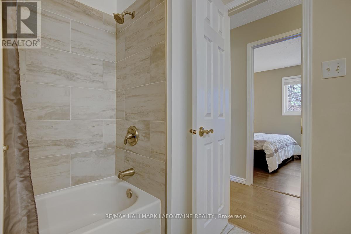 553 Apollo Way, Ottawa, Ontario  K4A 1V1 - Photo 31 - X12981184