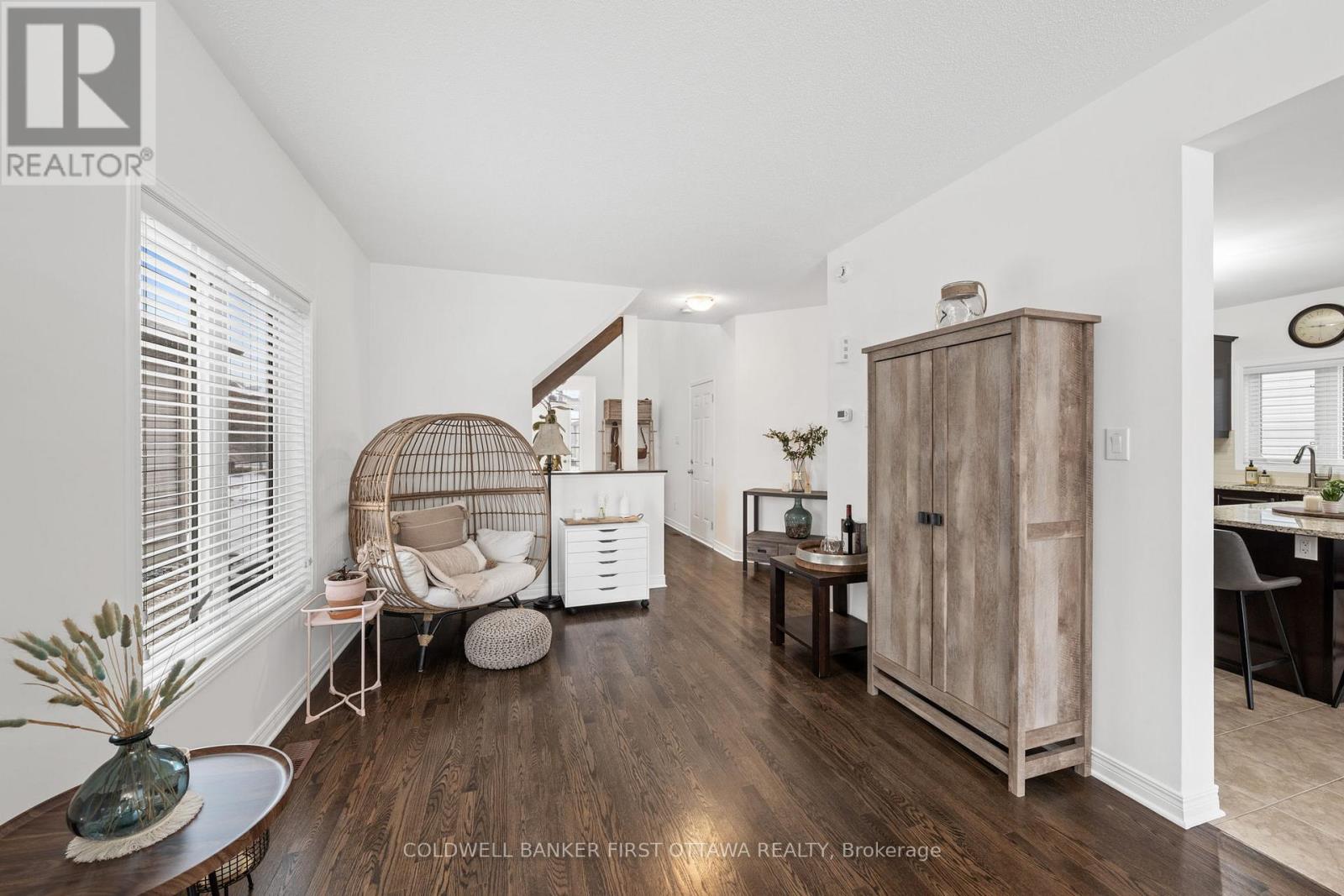 220 Dave Smith Crescent, Ottawa, Ontario  K4M 0B7 - Photo 10 - X12981226