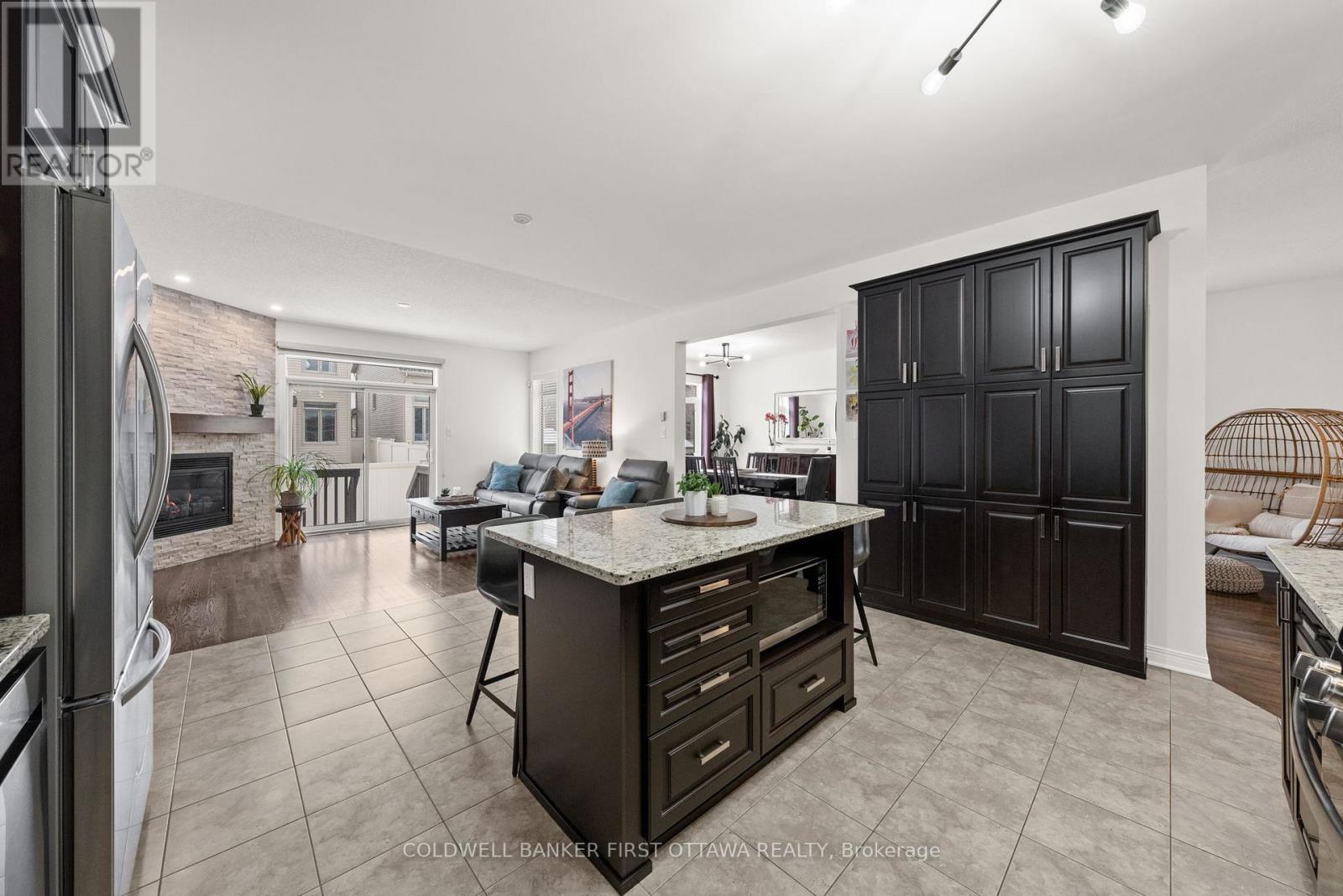 220 Dave Smith Crescent, Ottawa, Ontario  K4M 0B7 - Photo 15 - X12981226