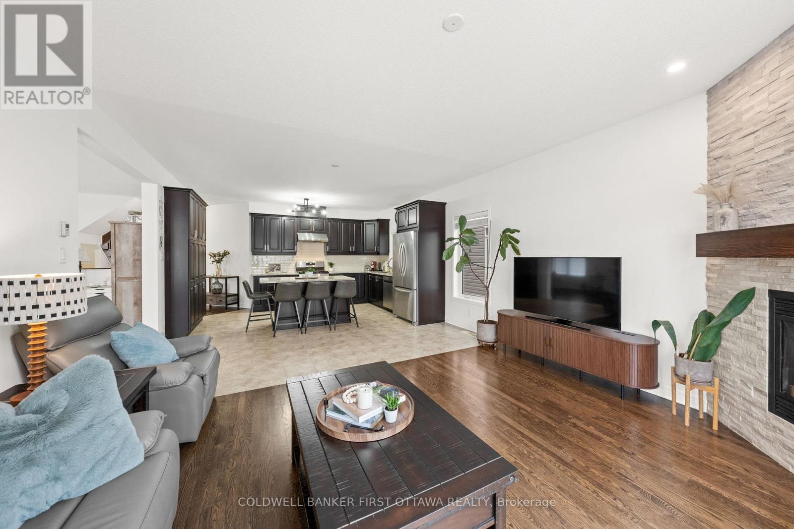 220 Dave Smith Crescent, Ottawa, Ontario  K4M 0B7 - Photo 18 - X12981226