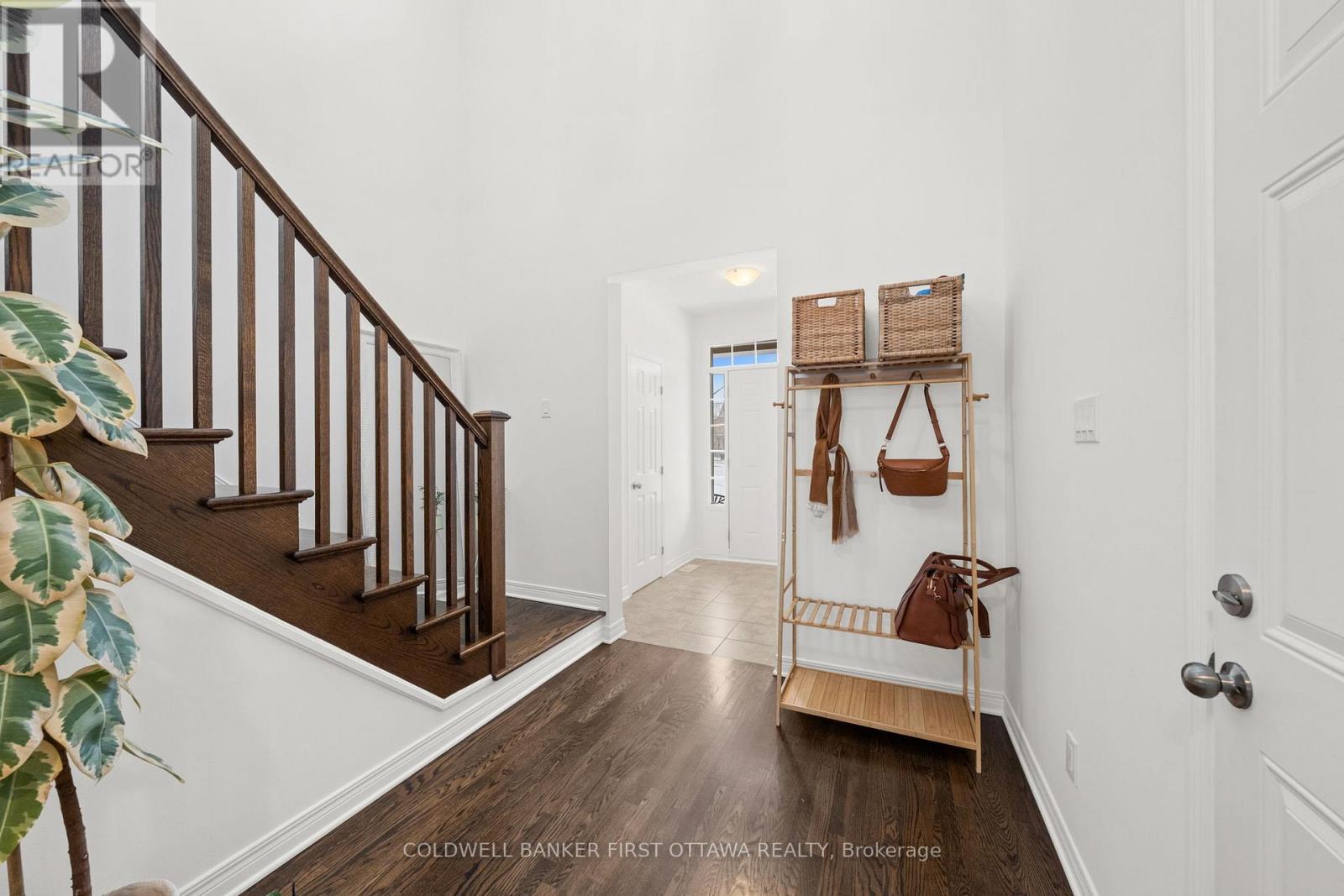 220 Dave Smith Crescent, Ottawa, Ontario  K4M 0B7 - Photo 7 - X12981226