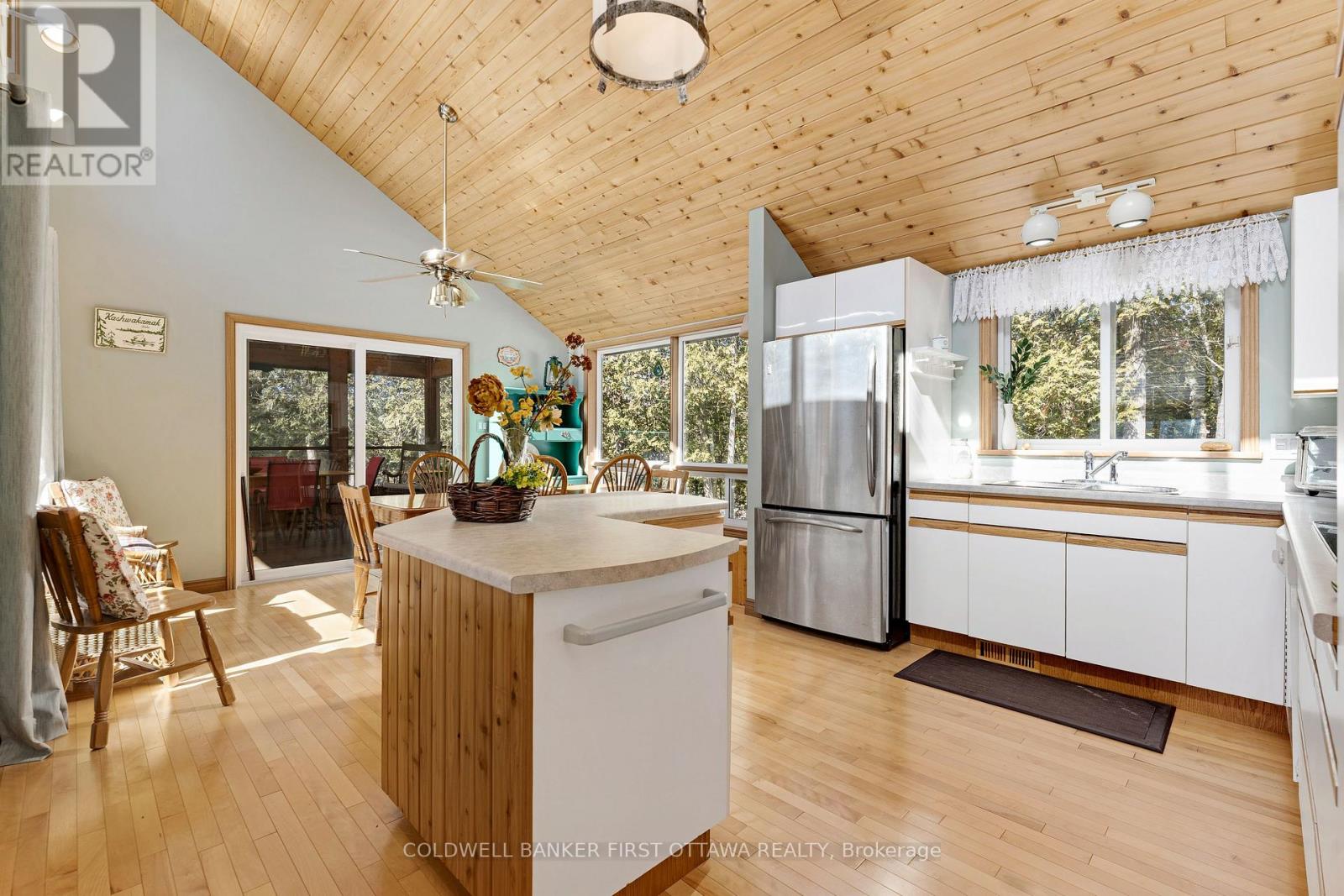 1257 North Shore Estates Lane, Frontenac, Ontario  K0H 2J0 - Photo 17 - X12981268