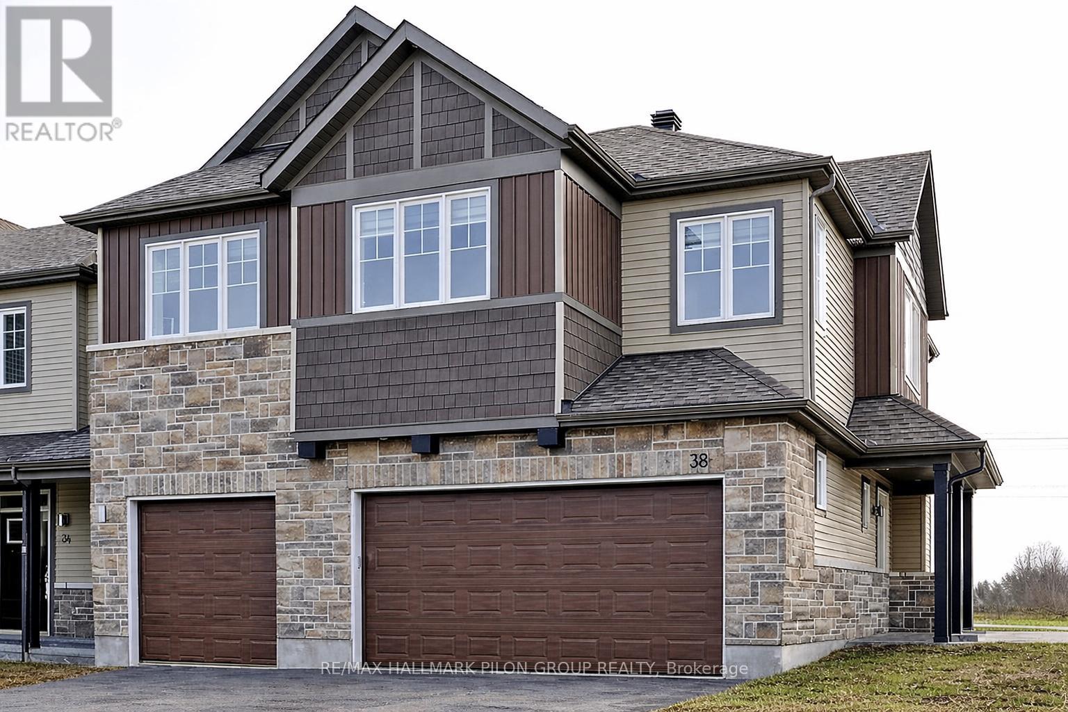 38 Riddell Street, Carleton Place, Ontario  K7C 0J4 - Photo 1 - X12981292