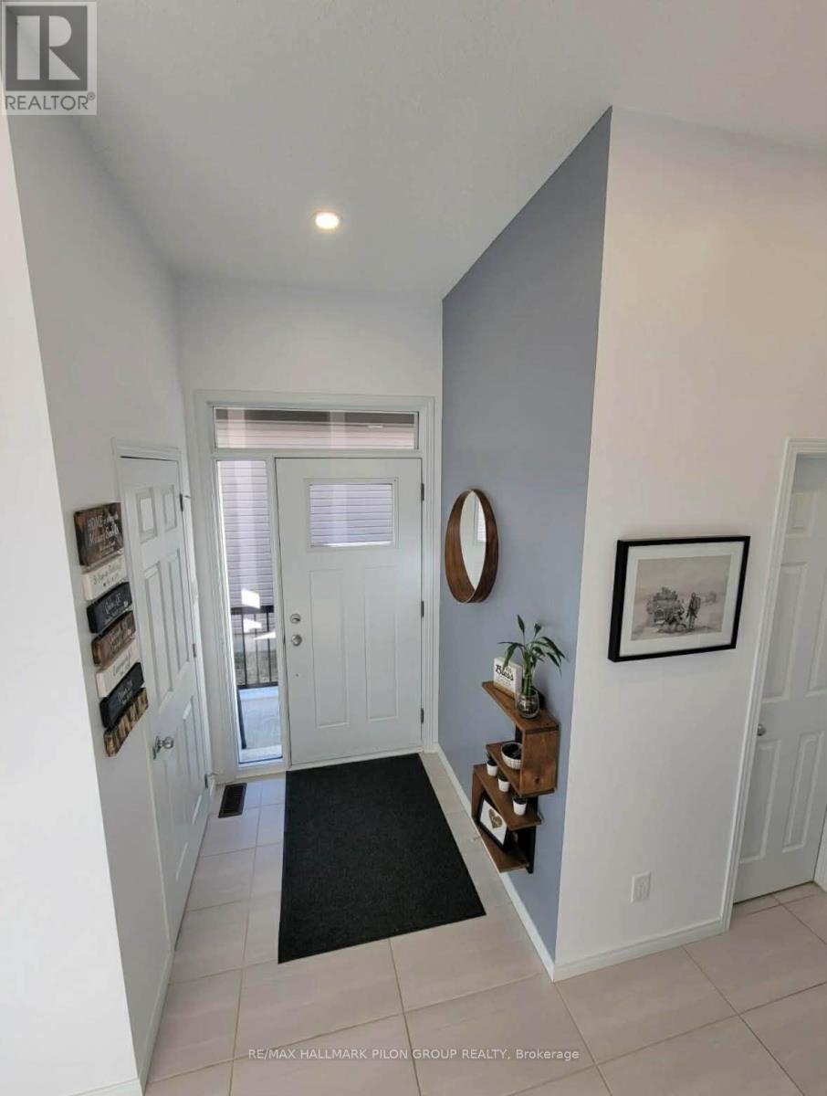 38 Riddell Street, Carleton Place, Ontario  K7C 0J4 - Photo 2 - X12981292