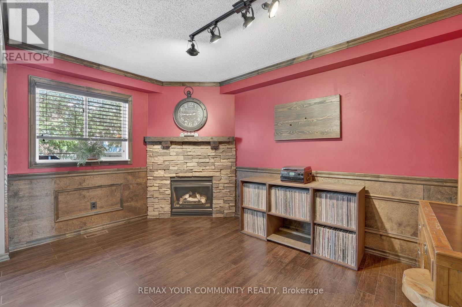 70 Natale Court, Bradford West Gwillimbury, Ontario  L3Z 3B1 - Photo 18 - N12981180