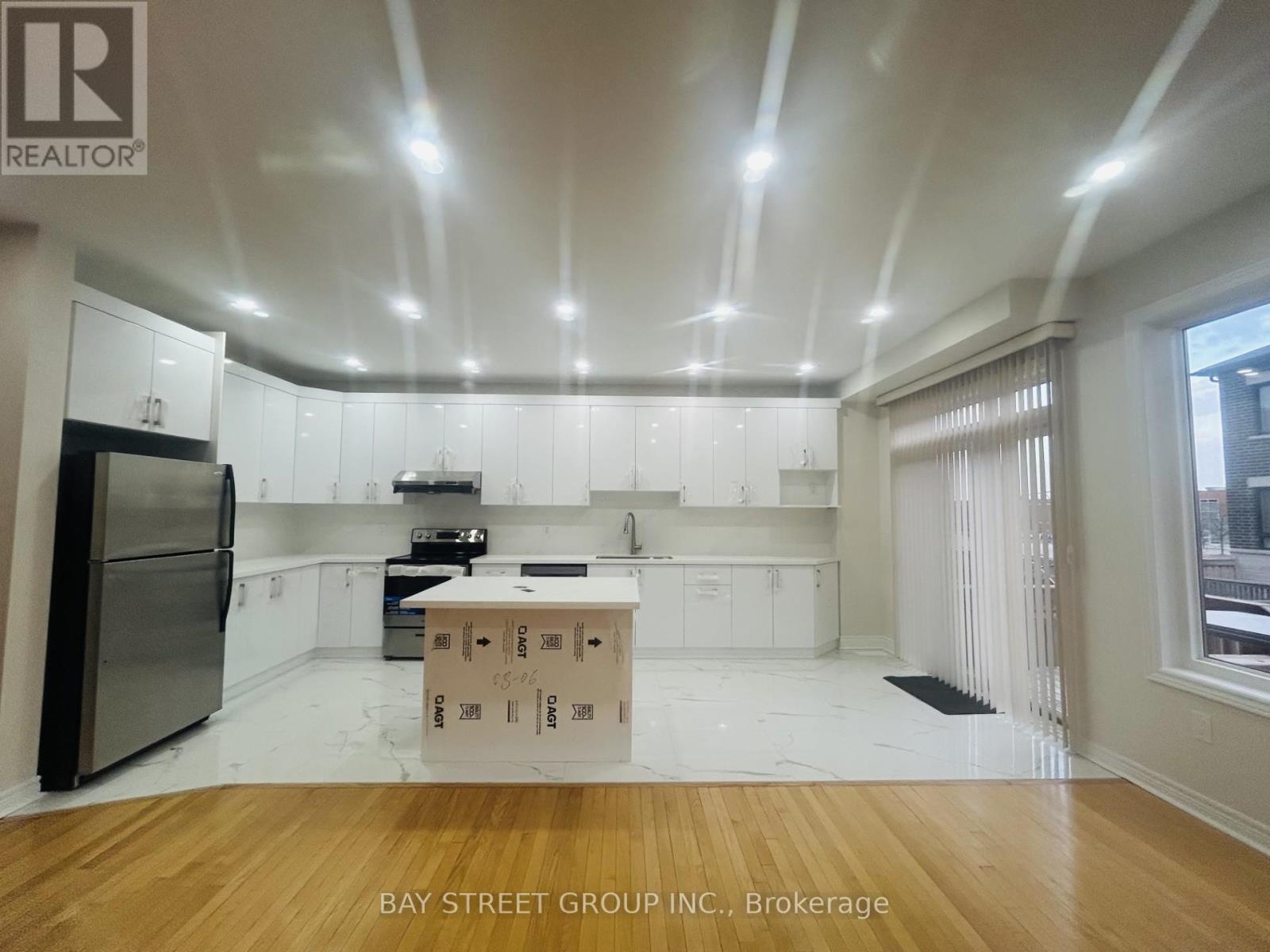 59 Tidewater Street S, Markham, Ontario  L6E 2G7 - Photo 6 - N12981218