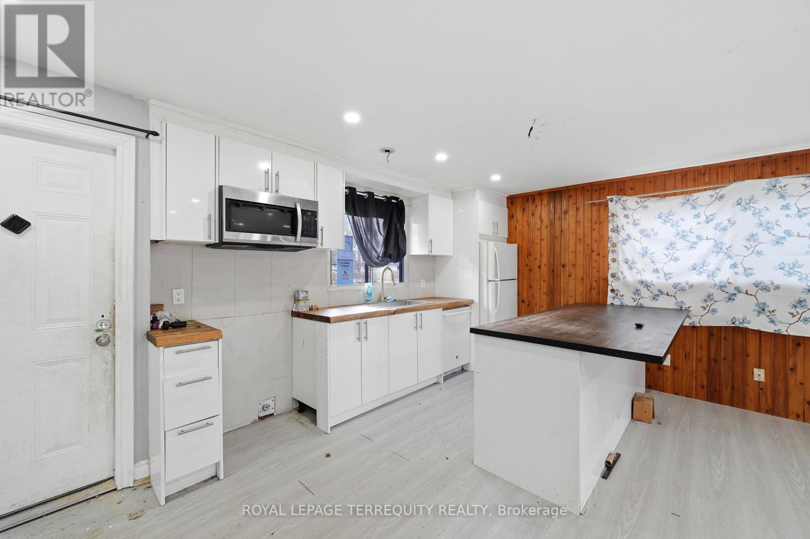 2038 St Johns Road, Innisfil, Ontario  L9S 1V4 - Photo 11 - N12981278