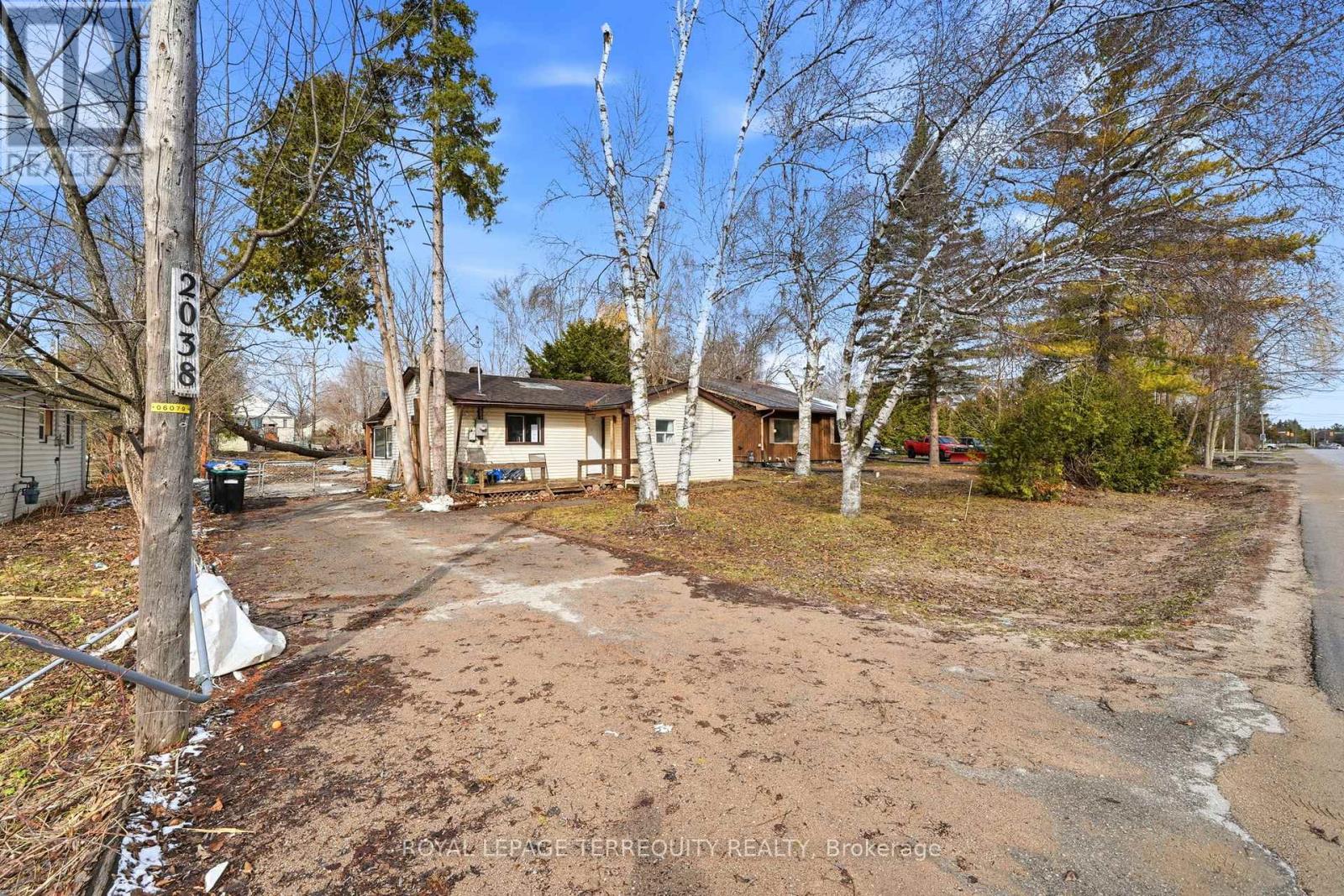 2038 St Johns Road, Innisfil, Ontario  L9S 1V4 - Photo 2 - N12981278