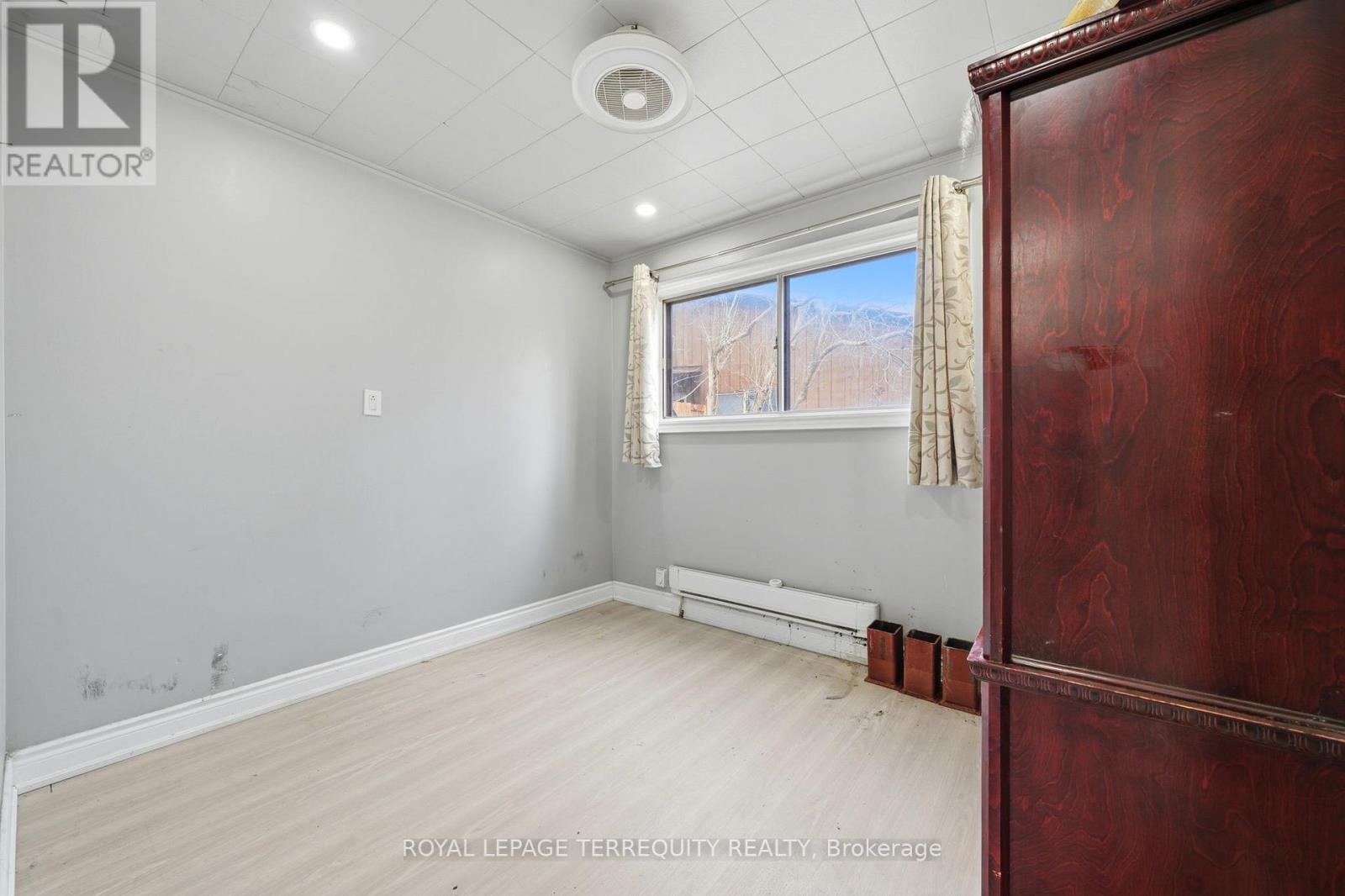 2038 St Johns Road, Innisfil, Ontario  L9S 1V4 - Photo 21 - N12981278