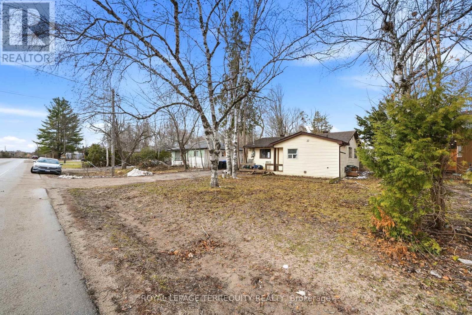 2038 St Johns Road, Innisfil, Ontario  L9S 1V4 - Photo 4 - N12981278