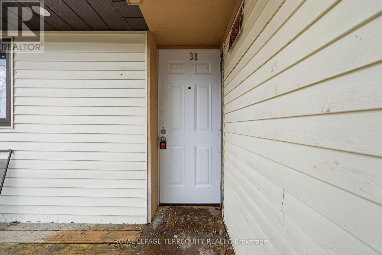 2038 St Johns Road, Innisfil, Ontario  L9S 1V4 - Photo 6 - N12981278