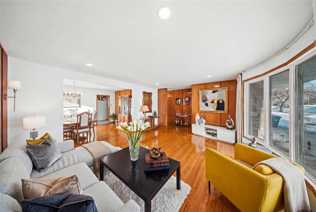 59 Roselawn Bay, Winnipeg, Manitoba  R2G 1W5 - Photo 10 - 202606857