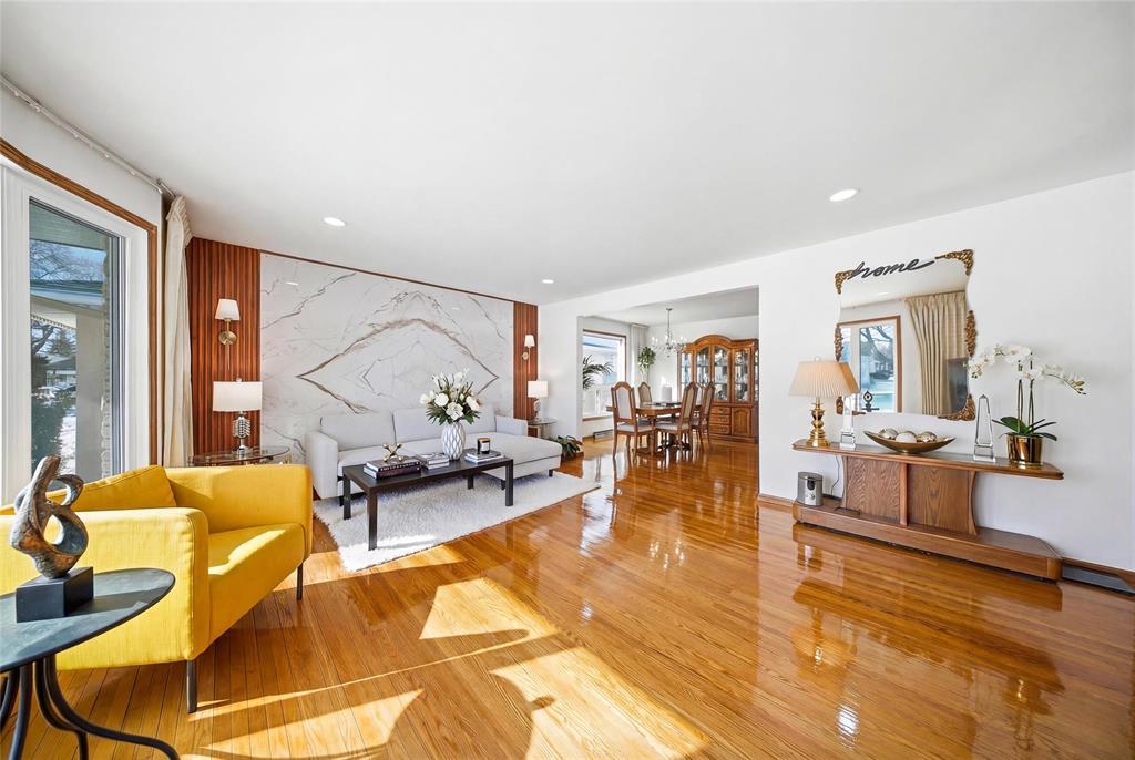 59 Roselawn Bay, Winnipeg, Manitoba  R2G 1W5 - Photo 11 - 202606857