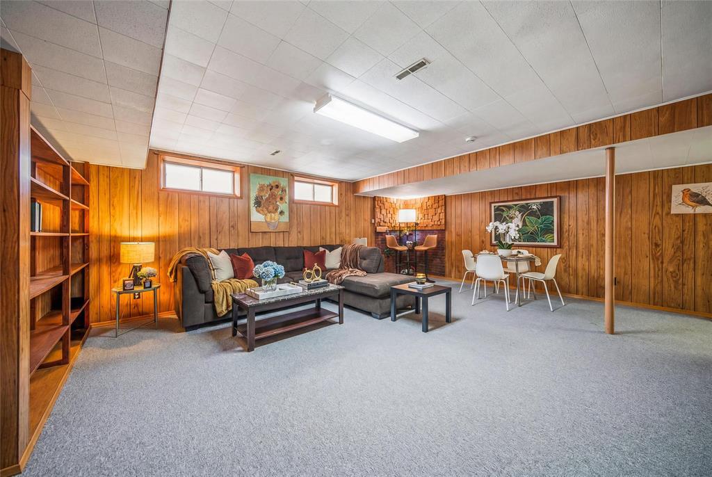 59 Roselawn Bay, Winnipeg, Manitoba  R2G 1W5 - Photo 32 - 202606857