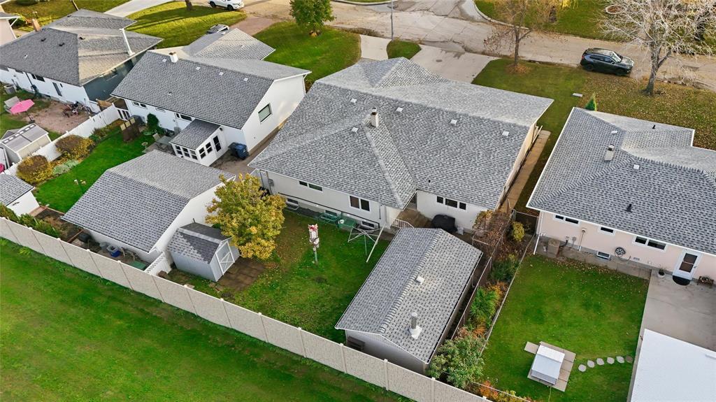 59 Roselawn Bay, Winnipeg, Manitoba  R2G 1W5 - Photo 40 - 202606857