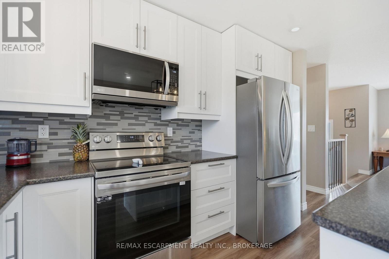 3148 Jewell Avenue, Fort Erie, Ontario  L0S 1N0 - Photo 14 - X12981210