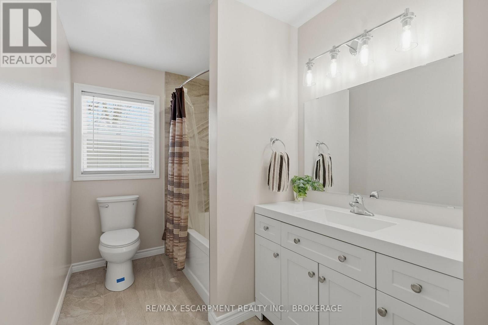 3148 Jewell Avenue, Fort Erie, Ontario  L0S 1N0 - Photo 21 - X12981210