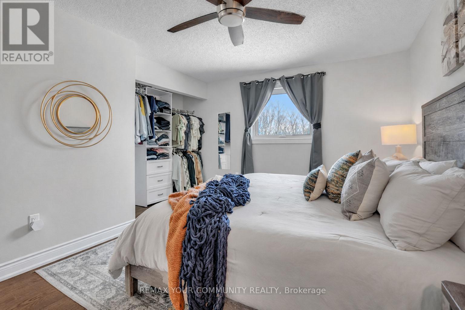 92 Sandringham Drive, Barrie, Ontario  L4M 7J5 - Photo 19 - S12981212