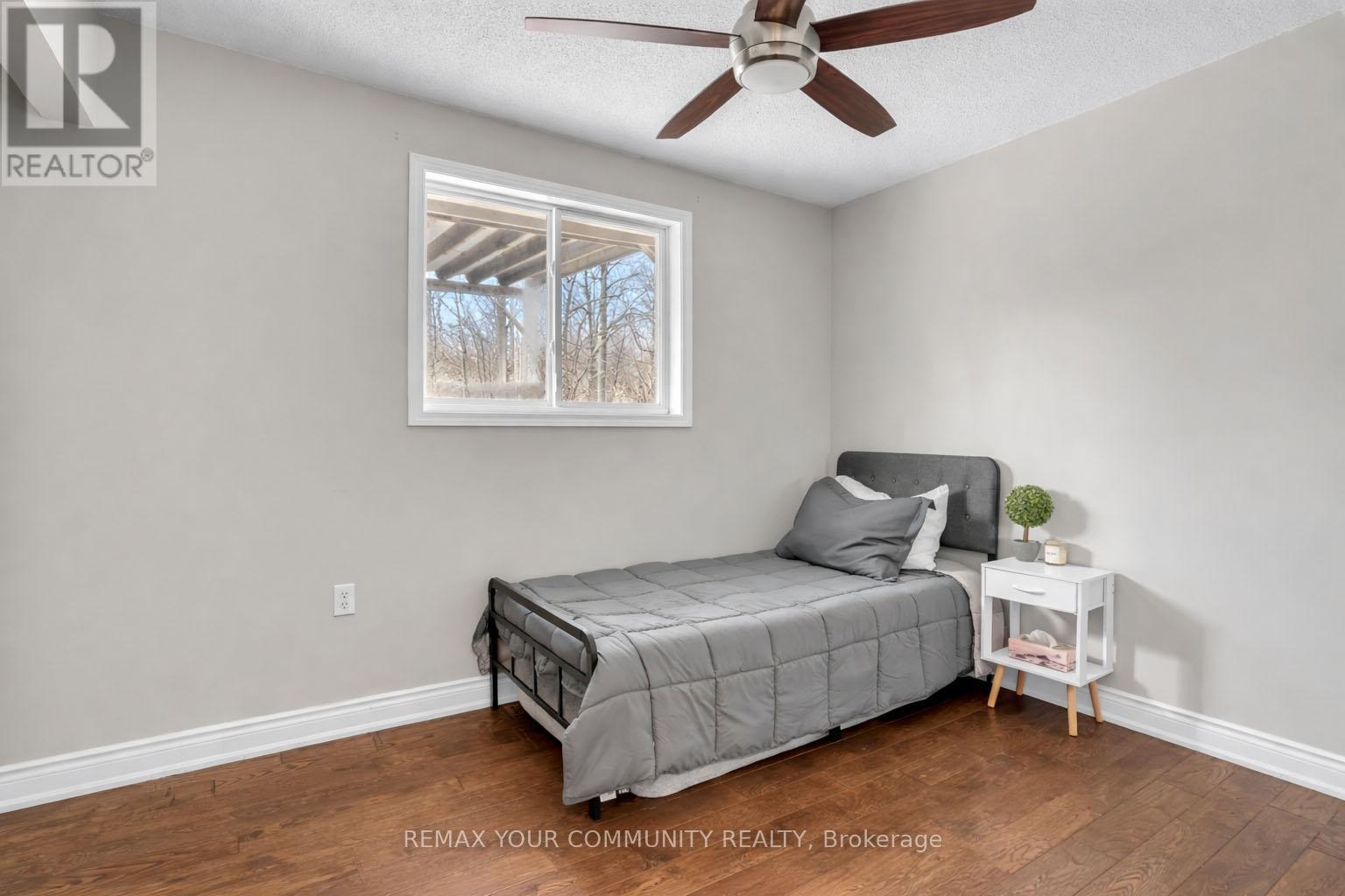 92 Sandringham Drive, Barrie, Ontario  L4M 7J5 - Photo 22 - S12981212