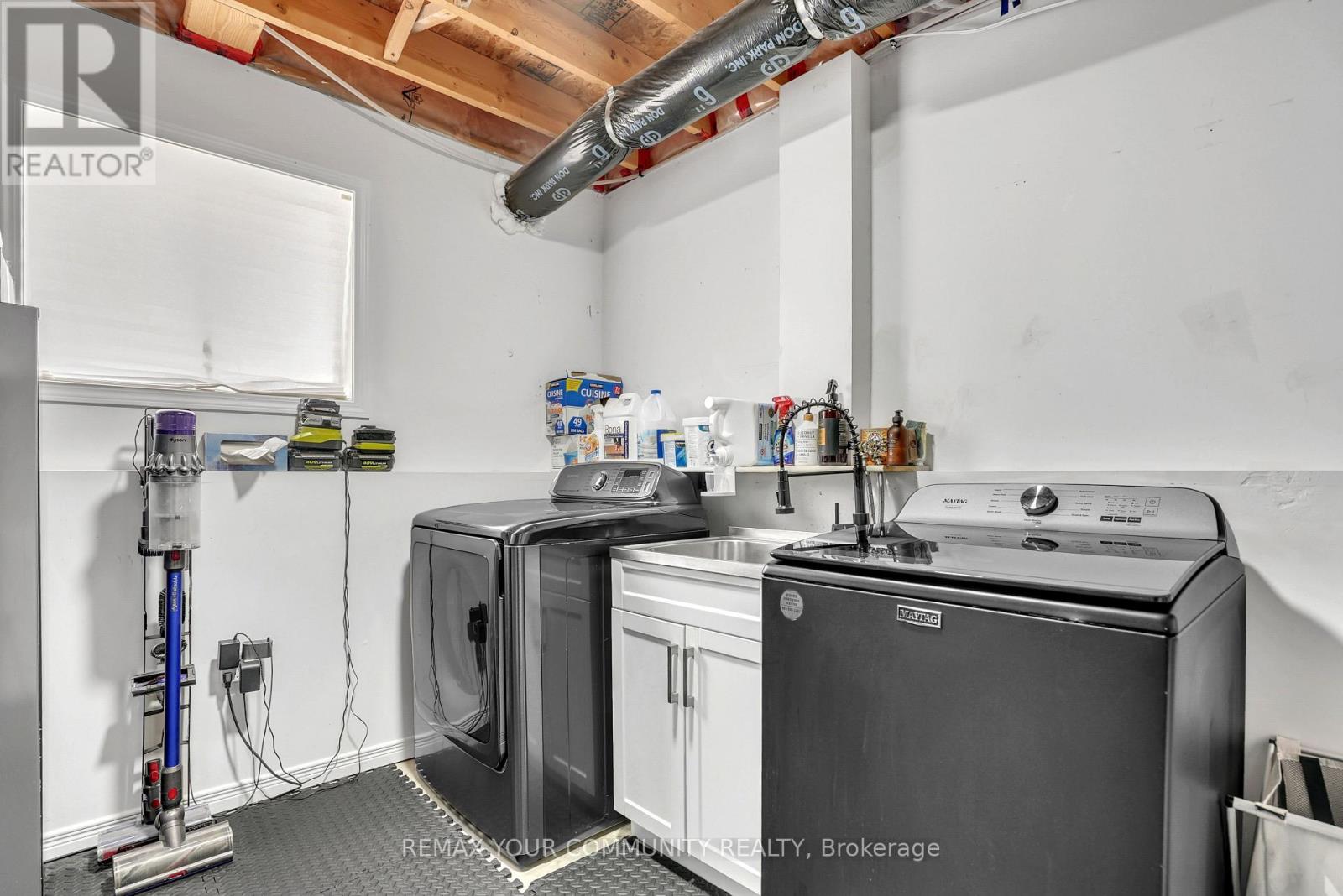 92 Sandringham Drive, Barrie, Ontario  L4M 7J5 - Photo 26 - S12981212