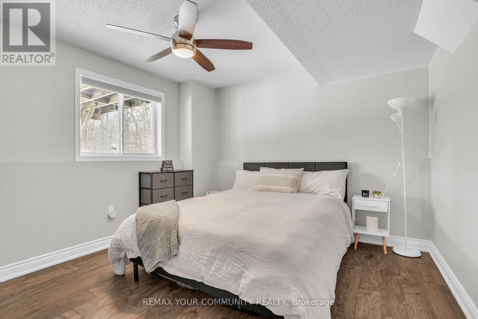 92 Sandringham Drive, Barrie, Ontario  L4M 7J5 - Photo 31 - S12981212