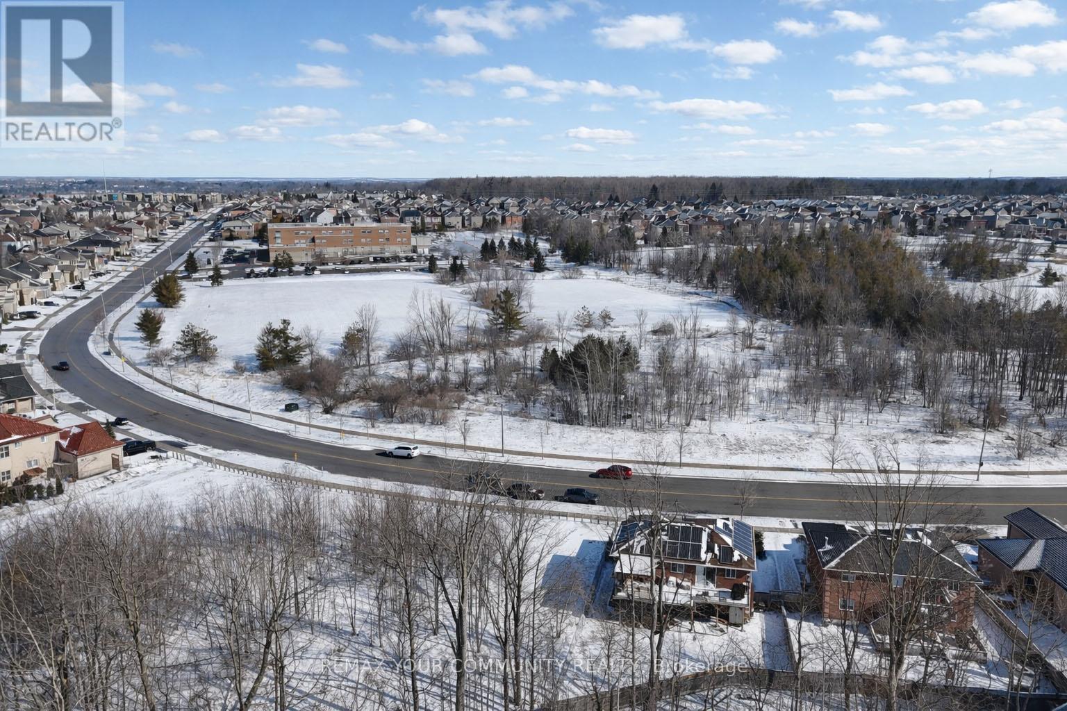 92 Sandringham Drive, Barrie, Ontario  L4M 7J5 - Photo 35 - S12981212