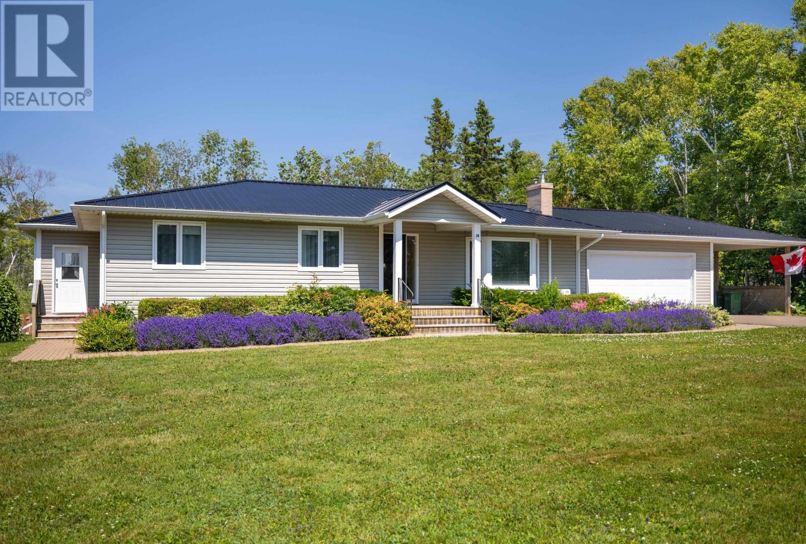 40 Langley Road, Stratford, Prince Edward Island  C1B 2K3 - Photo 2 - 202606948