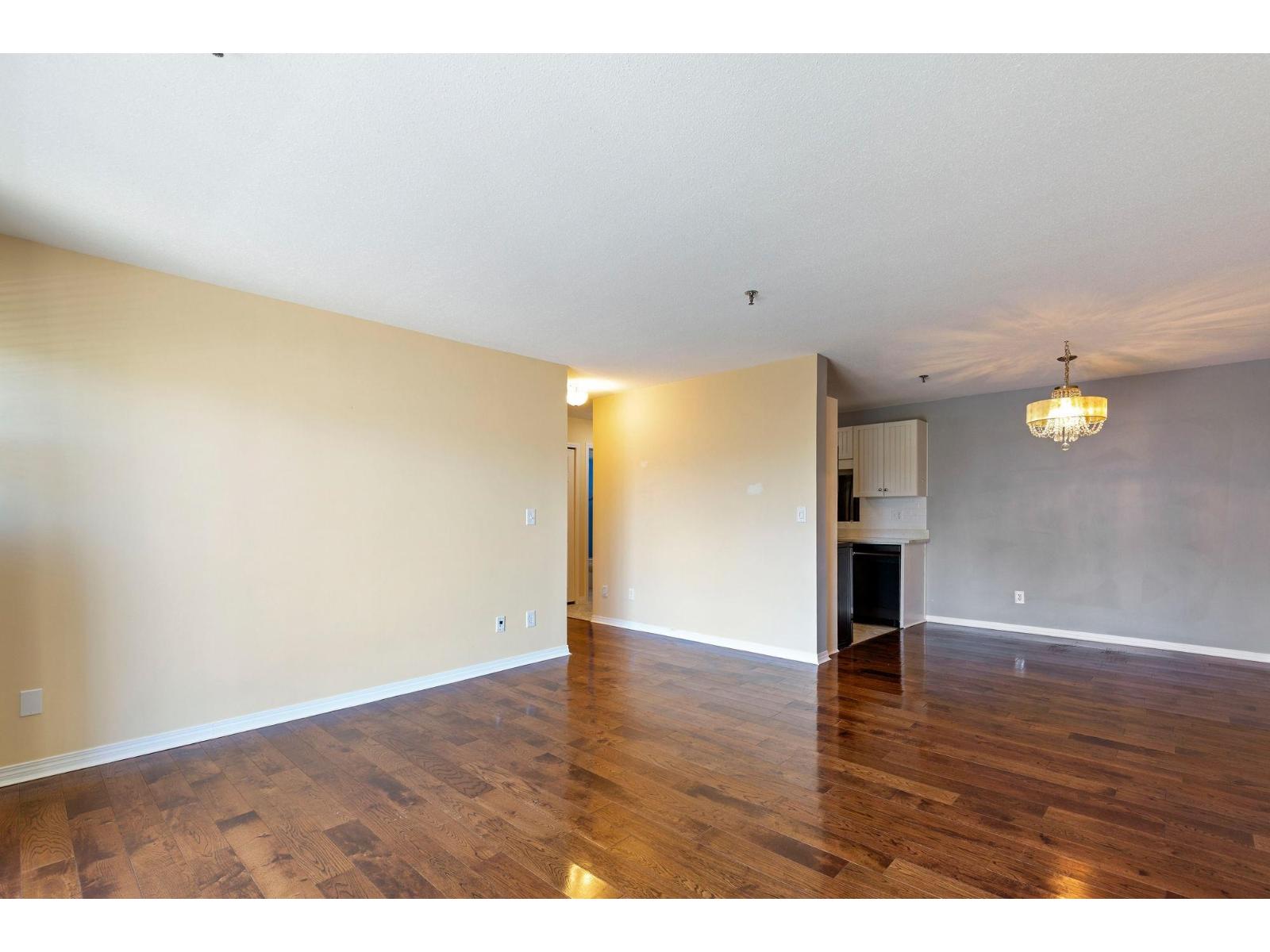 104 33535 King Road, Abbotsford, British Columbia  V2S 6Z5 - Photo 14 - R3109211