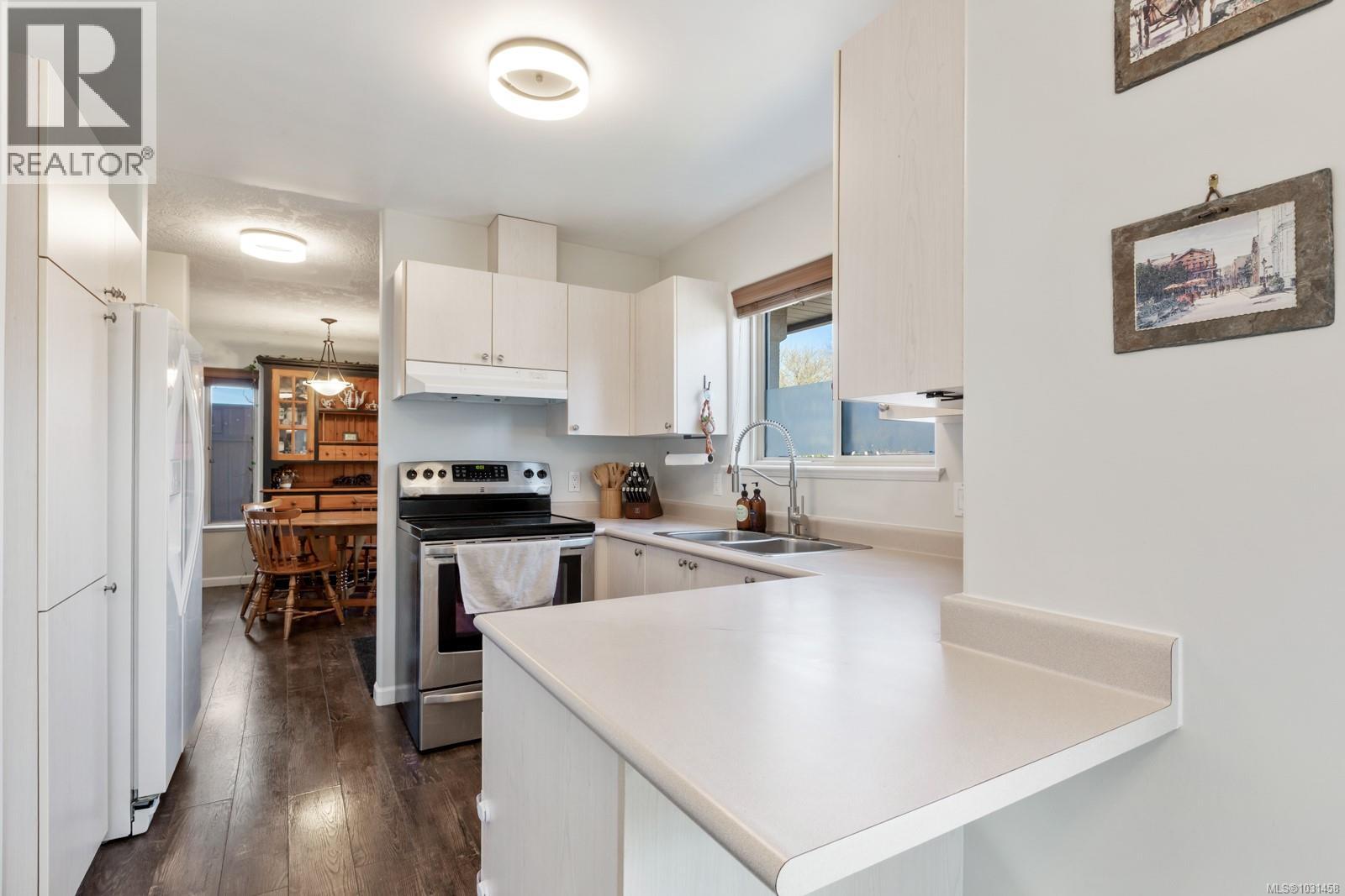 101 720 Aspen Rd, Comox, British Columbia  V9M 3Y4 - Photo 10 - 1031458