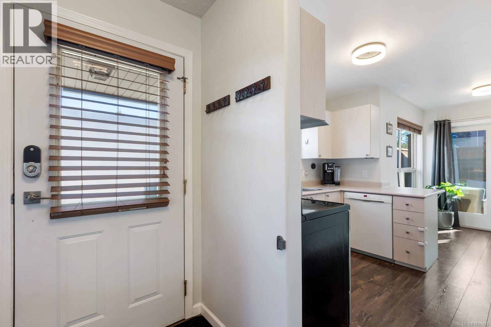 101 720 Aspen Rd, Comox, British Columbia  V9M 3Y4 - Photo 8 - 1031458