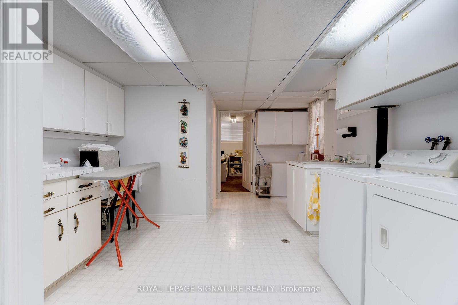 332 Coral Terrace, Oakville, Ontario  L6J 4C4 - Photo 32 - W12981162