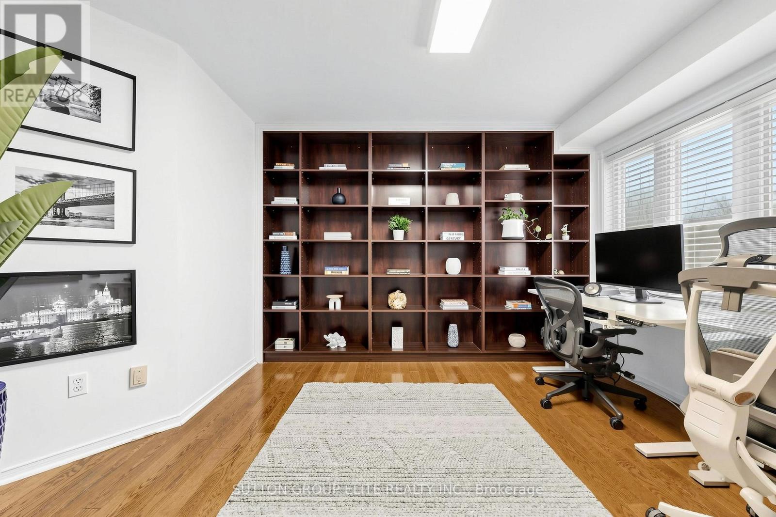 2768 Peacock Drive, Mississauga, Ontario  L5M 5R5 - Photo 17 - W12981186