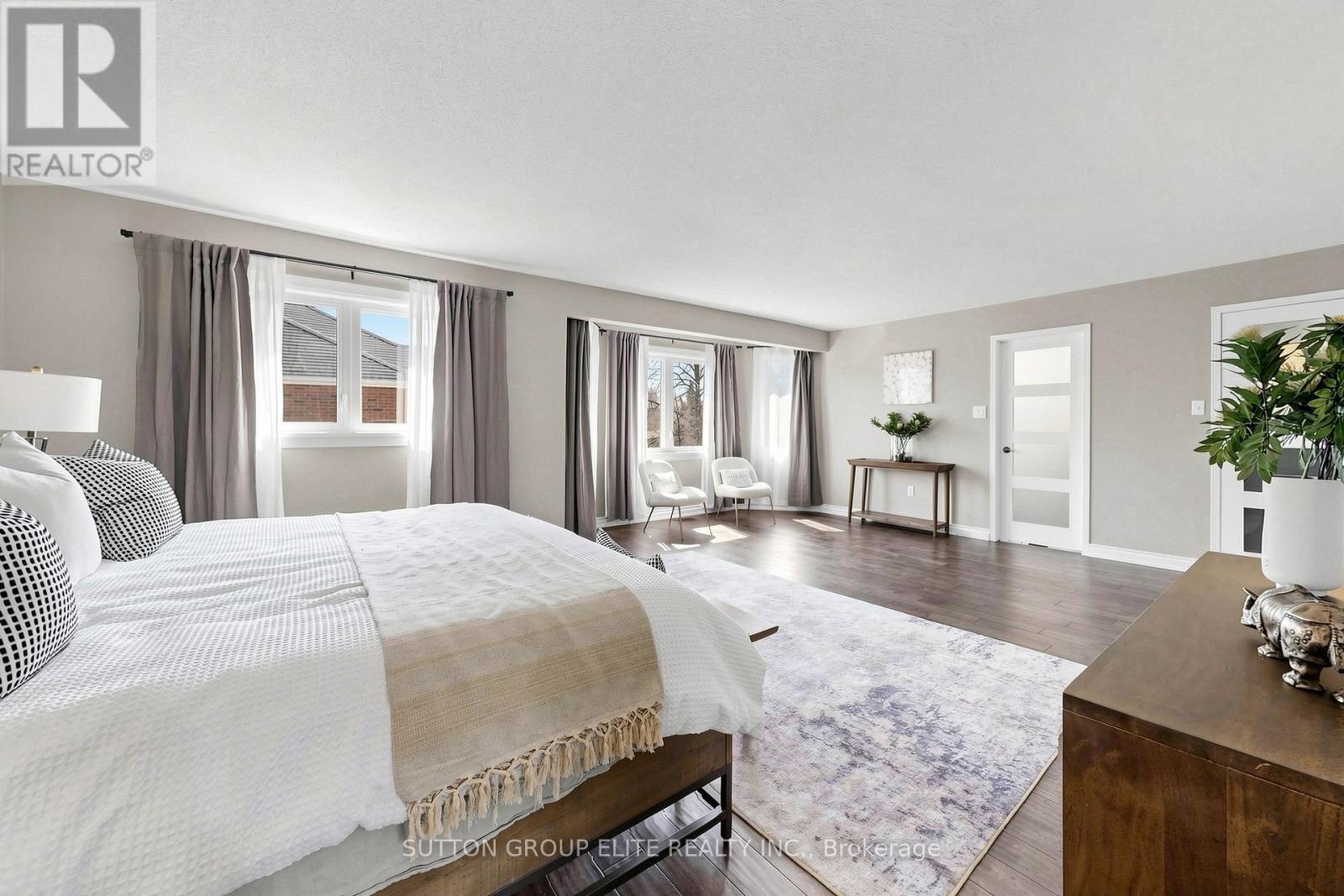 2768 Peacock Drive, Mississauga, Ontario  L5M 5R5 - Photo 23 - W12981186