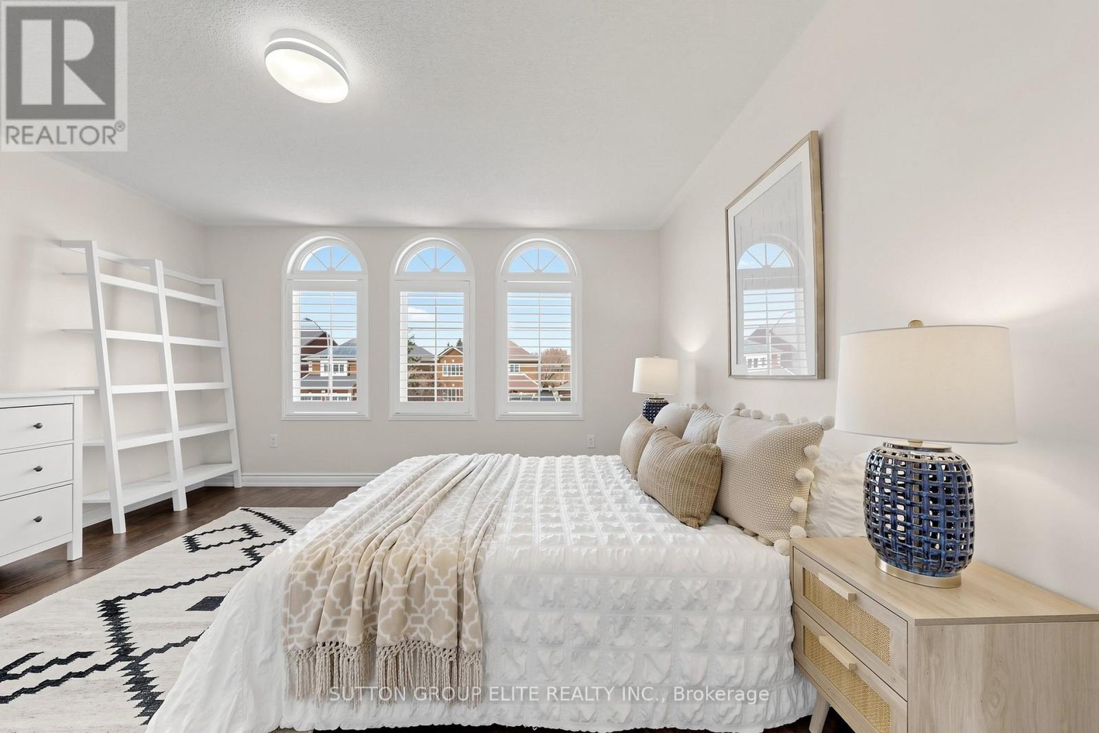 2768 Peacock Drive, Mississauga, Ontario  L5M 5R5 - Photo 26 - W12981186