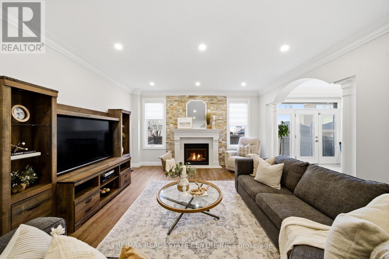 4670 Bracknell Road, Burlington, Ontario  L7M 0E3 - Photo 12 - W12981220