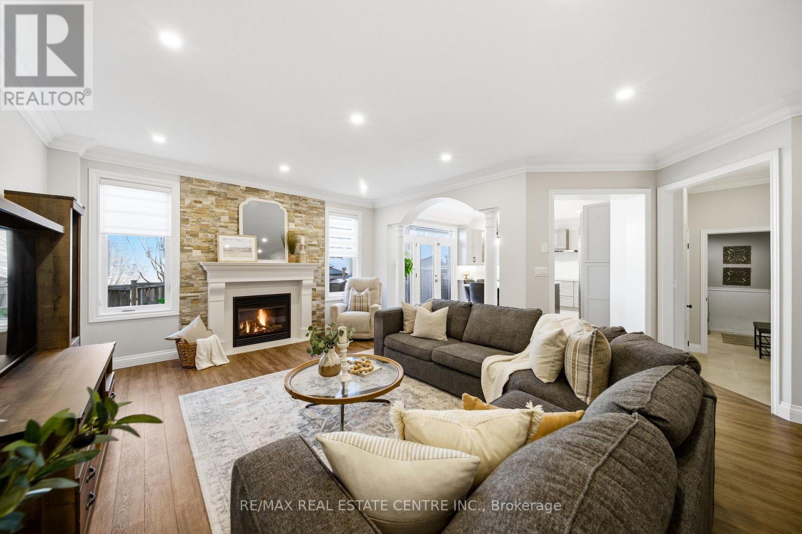 4670 Bracknell Road, Burlington, Ontario  L7M 0E3 - Photo 13 - W12981220