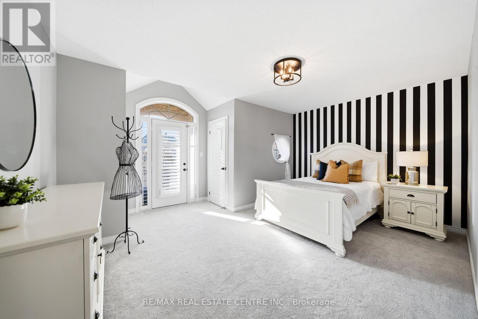 4670 Bracknell Road, Burlington, Ontario  L7M 0E3 - Photo 37 - W12981220