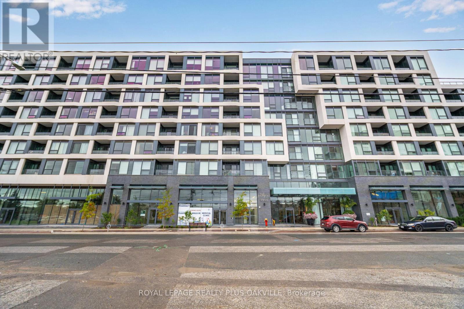 625 - 2450 Old Bronte Road, Oakville, Ontario  L6M 5P6 - Photo 2 - W12981224