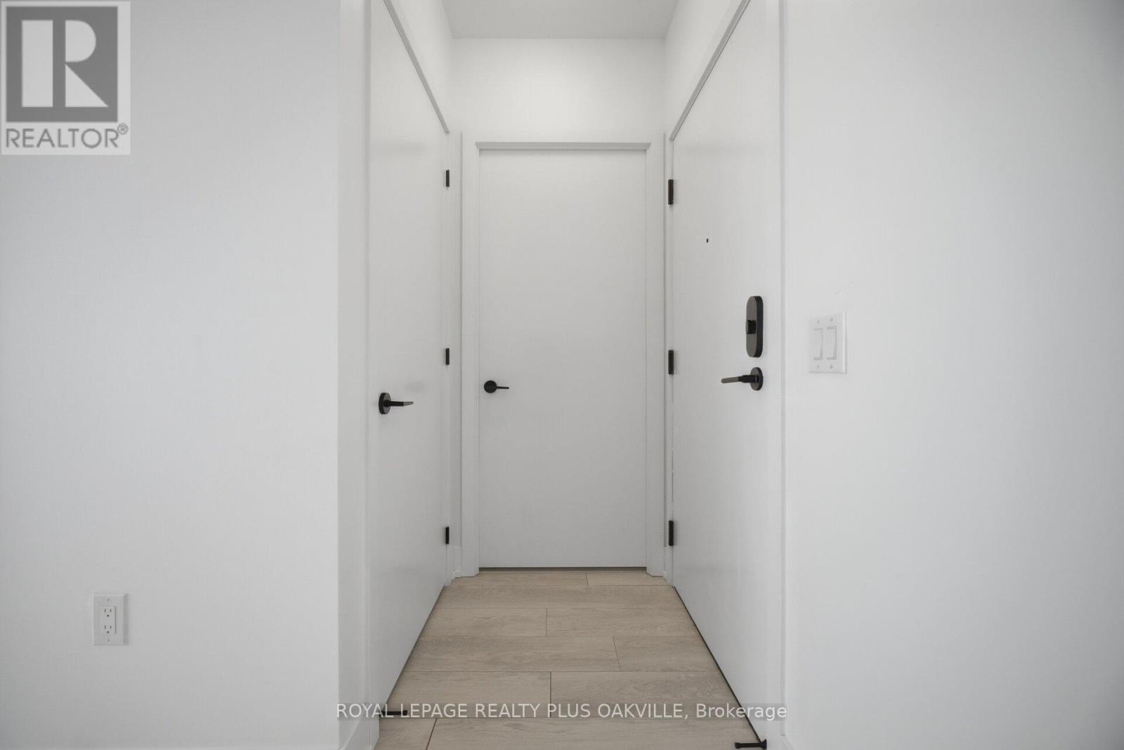 625 - 2450 Old Bronte Road, Oakville, Ontario  L6M 5P6 - Photo 7 - W12981224