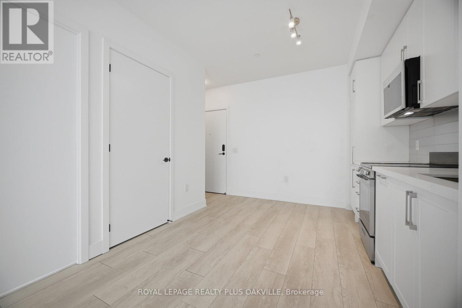 625 - 2450 Old Bronte Road, Oakville, Ontario  L6M 5P6 - Photo 9 - W12981224