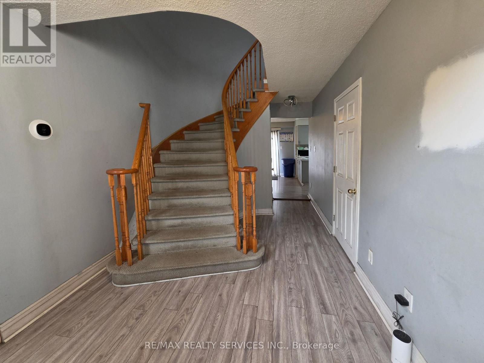 377 Mill Street S, Brampton, Ontario  L6Y 3H6 - Photo 11 - W12981296