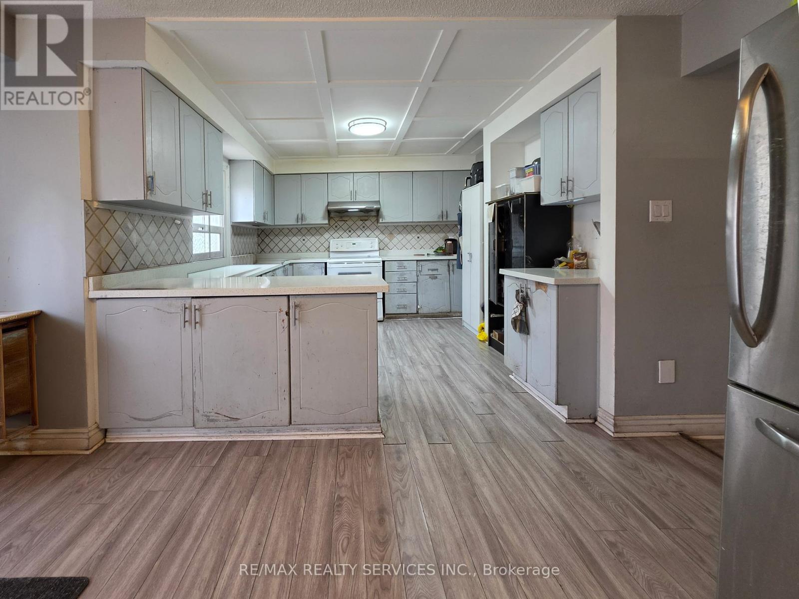 377 Mill Street S, Brampton, Ontario  L6Y 3H6 - Photo 13 - W12981296