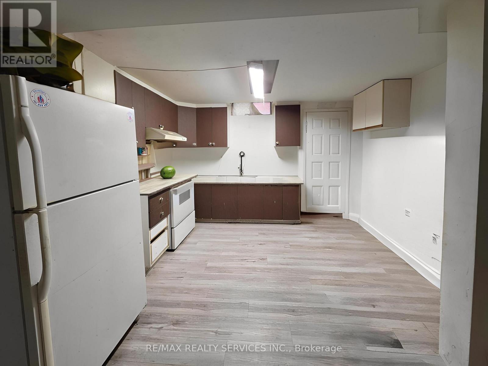 377 Mill Street S, Brampton, Ontario  L6Y 3H6 - Photo 38 - W12981296