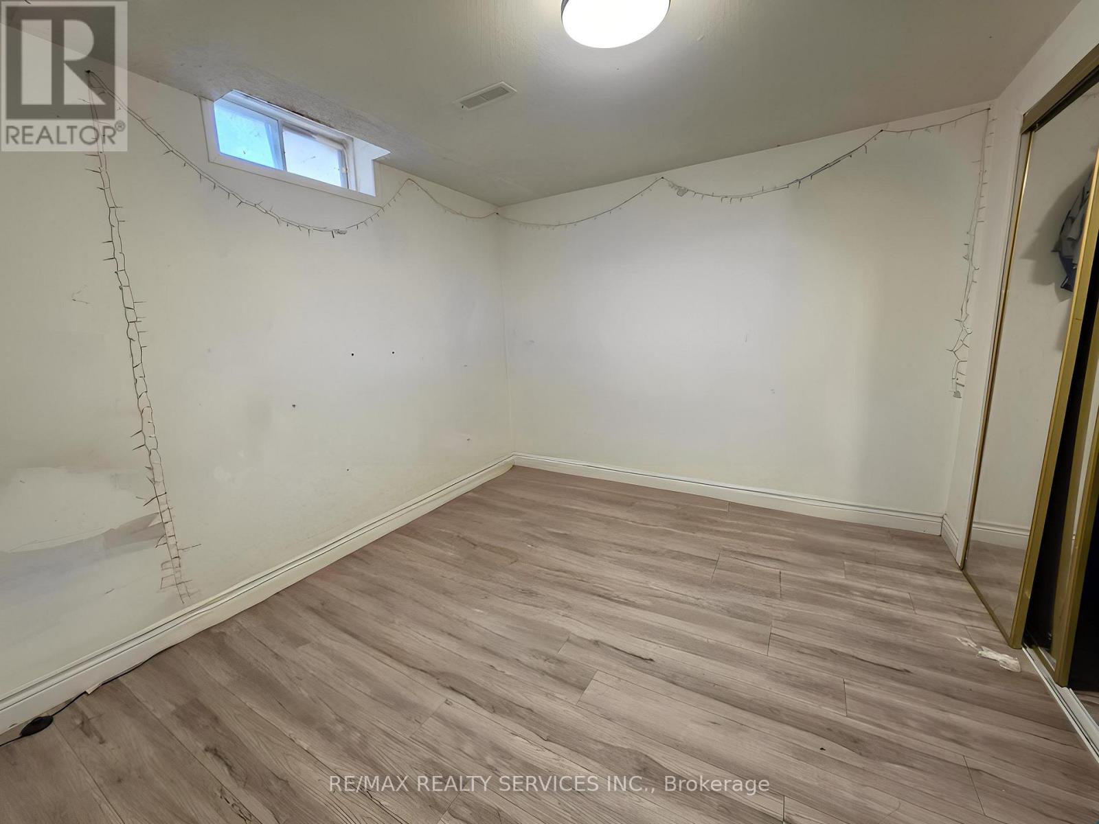 377 Mill Street S, Brampton, Ontario  L6Y 3H6 - Photo 41 - W12981296