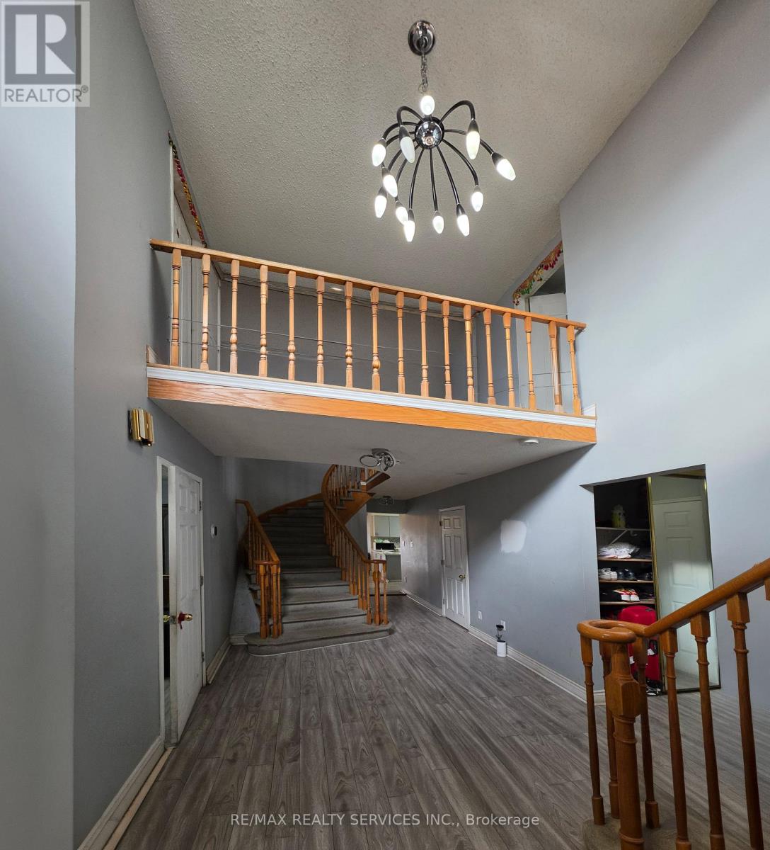 377 Mill Street S, Brampton, Ontario  L6Y 3H6 - Photo 7 - W12981296