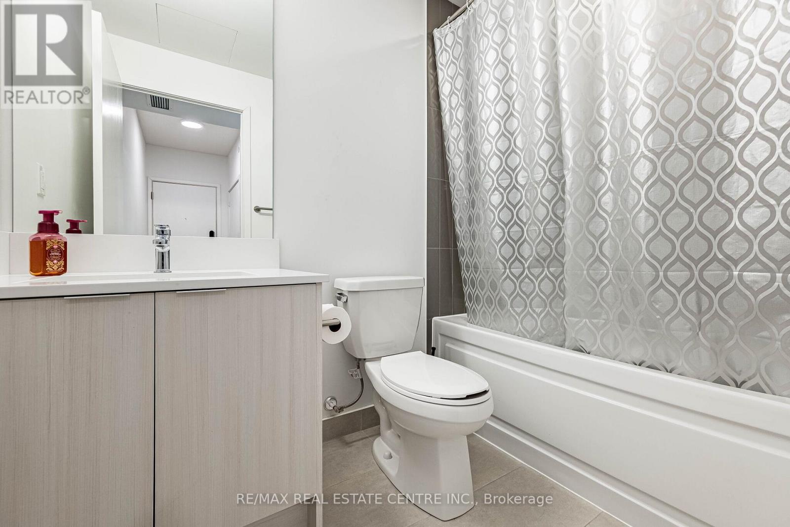 210 - 225 Malta Avenue, Brampton, Ontario  L6Y 4M5 - Photo 17 - W12981304